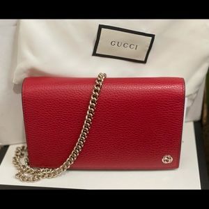 Gucci Crossbody Wallet on Chain